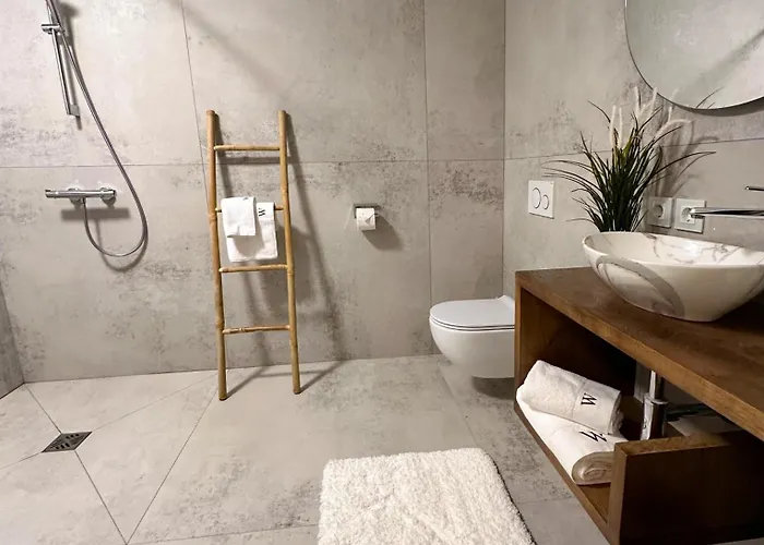 Modern Unit With Ocean View - 1 Appartement